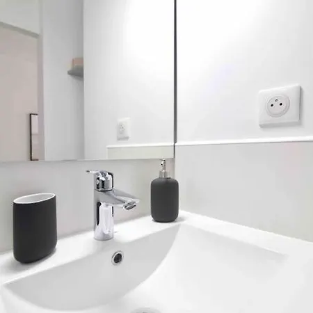 아파트 Le Dyonisos Et Piscine 라센느쉬르메르